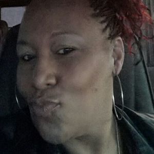 Meet your Posher, Yvette